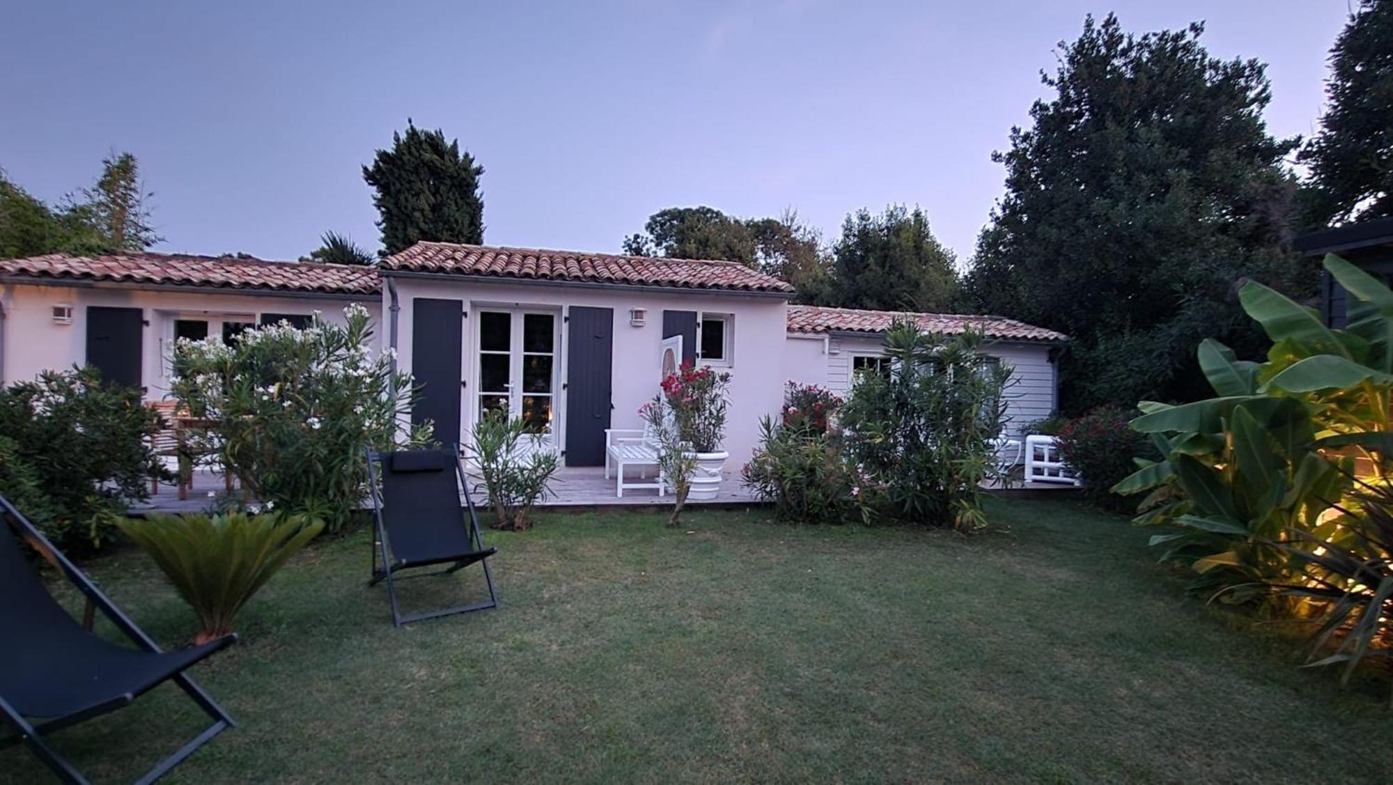 Le Jardin Des Portes Bed and Breakfast Les Portes-en-Re Buitenkant foto